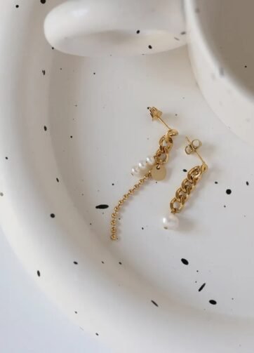 ERGP-19 Aine Stainless Steel Gold Plated 18K Tassel Asymmetric Pearl Earrings