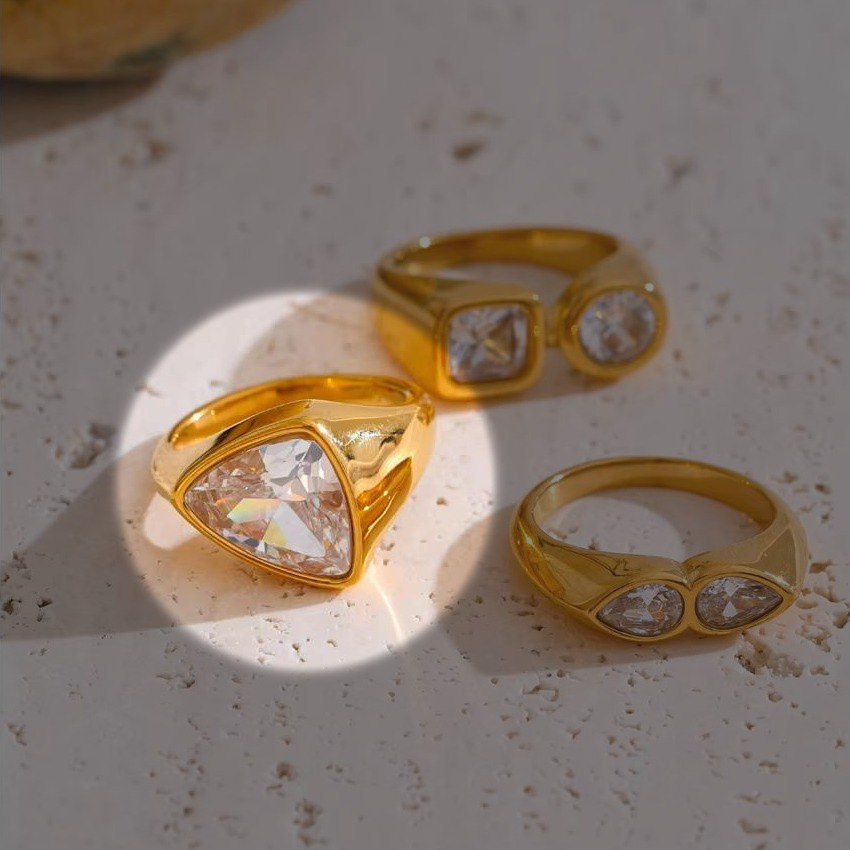 Eira Ring4